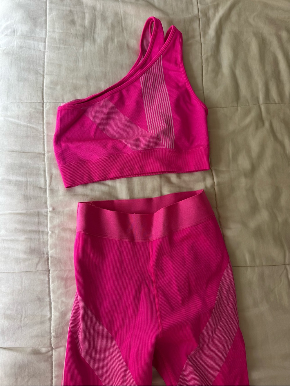 Fabletics Hot Pink Women's Activewear Set XS